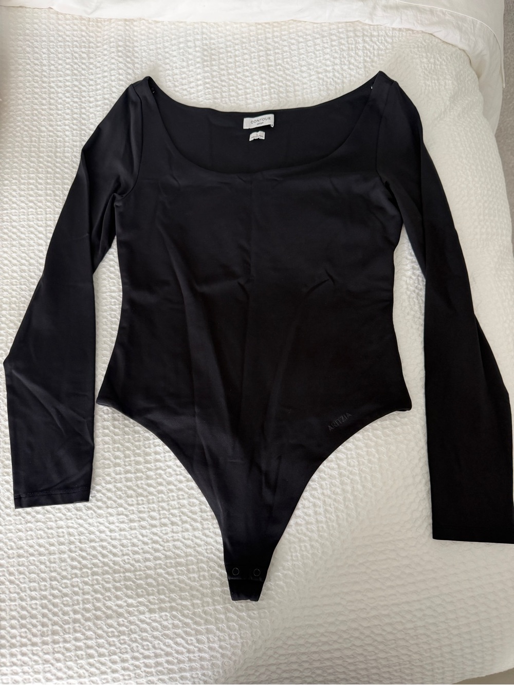 Aritzia Contour Black Long-Sleeve Scoop Neck Bodysuit